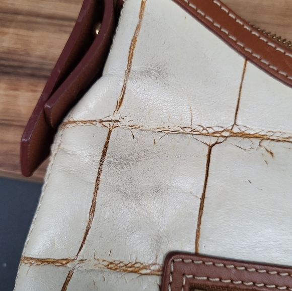 Dooney & Bourke Vintage Croc-Embossed Leather Shoulder Bag, 12×9×5.5 - Picture 4 of 15